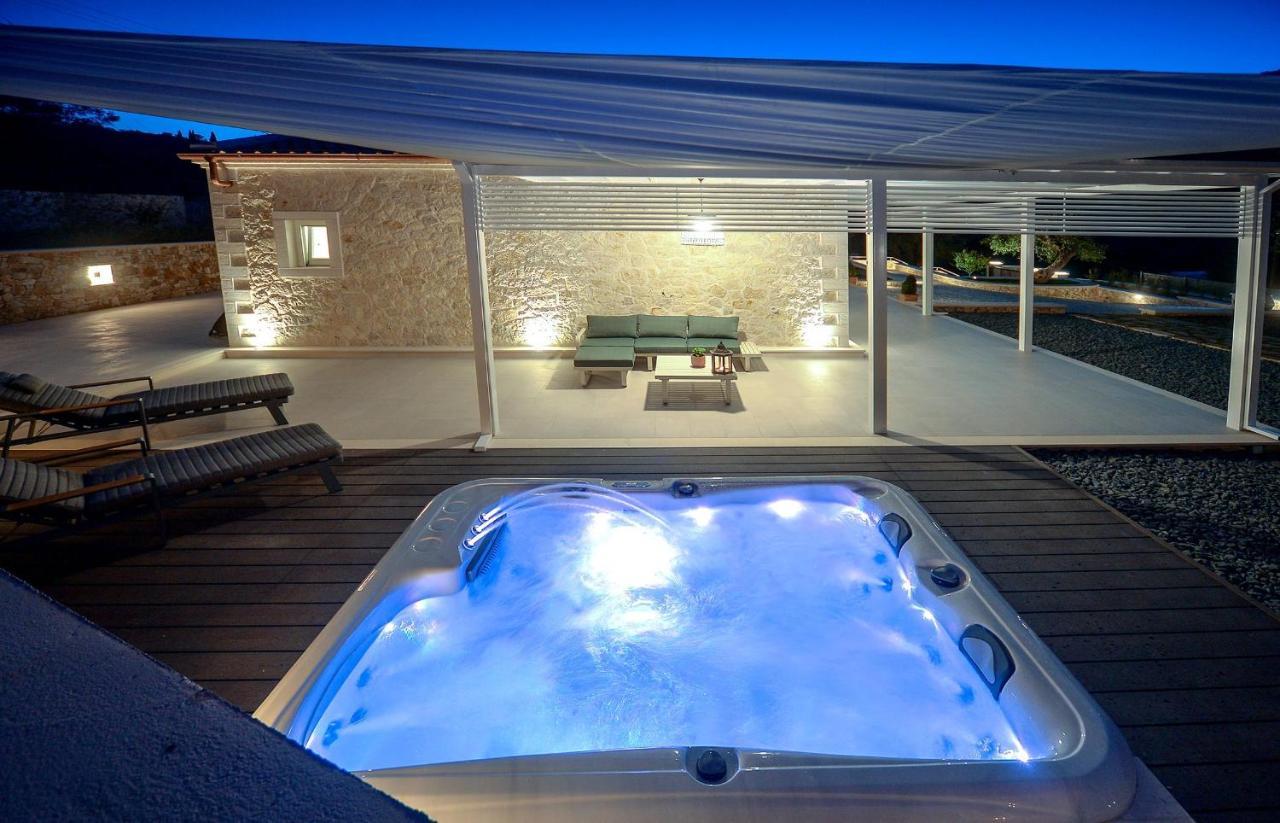 Paxos Luxury Living Junior Apartment *