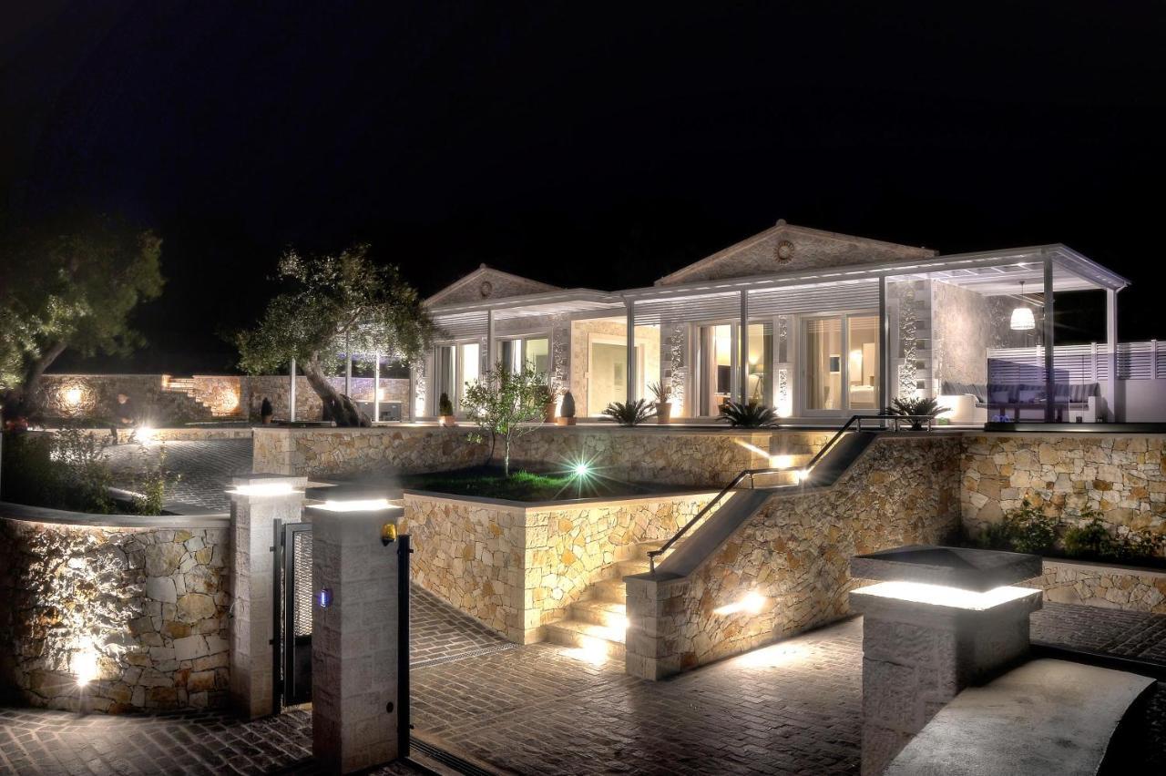 Paxos Luxury Living Junior *