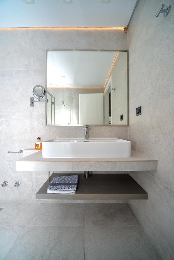 Paxos Luxury Living Junior Apartment